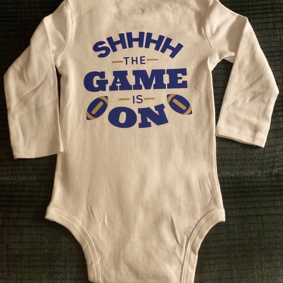 Team onesie - Picture 2 of 3